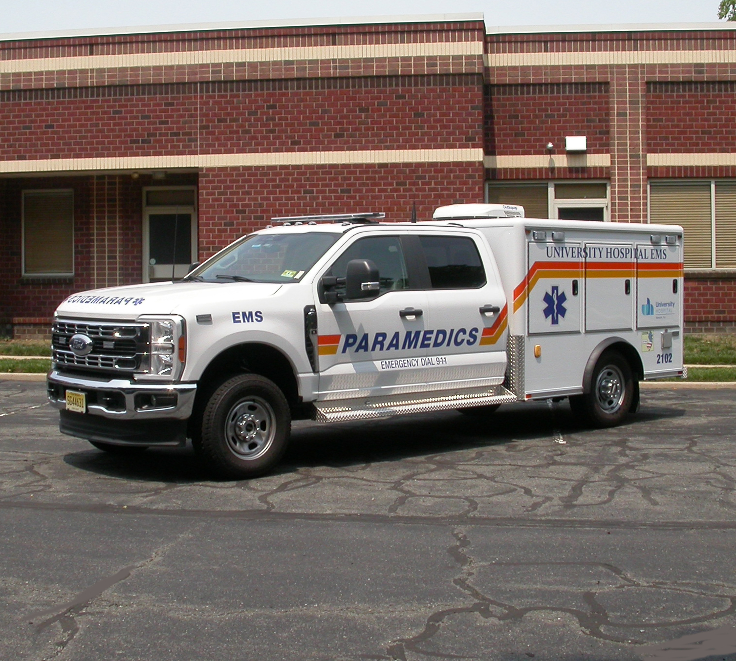 University Hospital 2023 Ford F350 9 foot Super Squad apparatus